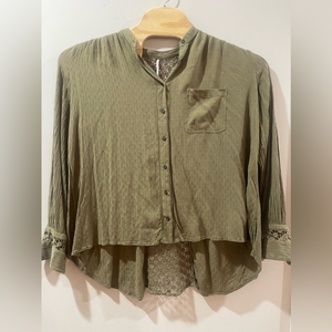 Free People‎ Olive Green Long Sleeve Relaxed Fit Cotton Blouse w/Lace Back. M